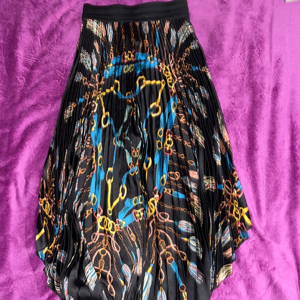 ZARA PLEATED SKIRT